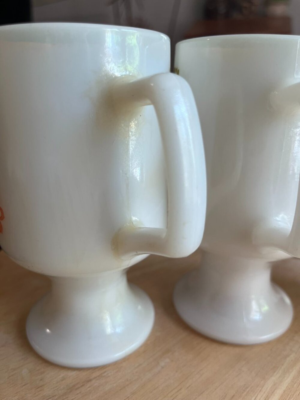 Set of 4 Vintage Anchor Hocking Fire-King Primrose Milk Glass Mugs - Picture 5 of 14
